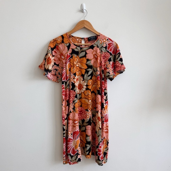 MINKPINK • Rey Raglan Mini Tee Dress - Picture 3 of 13